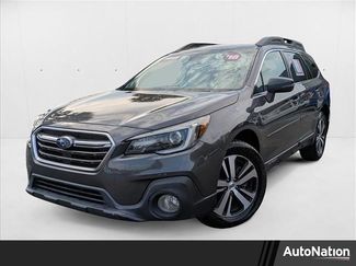Used 2018 Subaru Outback 2.5i Limited image 1