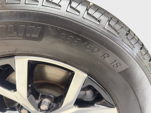 Used 2024 Jeep Grand Cherokee L Limited w/ Luxury Tech Group II image 97