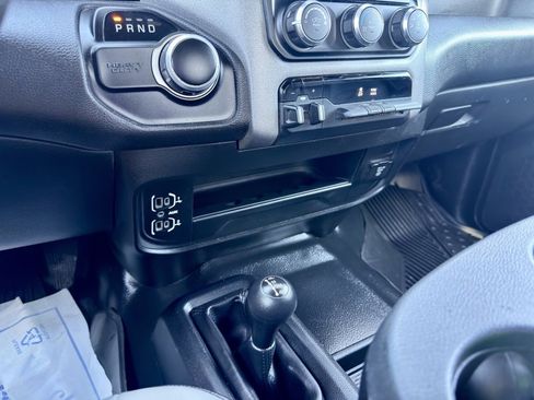 Used 2024 RAM 2500 Tradesman w/ Chrome Appearance Group image 20