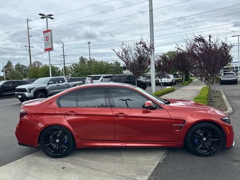Used 2018 BMW M3 RWD image 6