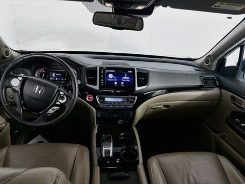 Used 2018 Honda Pilot Elite image 23