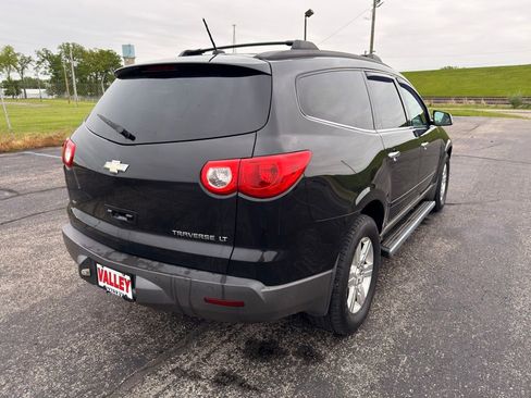 Used 2011 Chevrolet Traverse LT w/ LPO, 'HIT The Road' Package AWD/4WD image 7