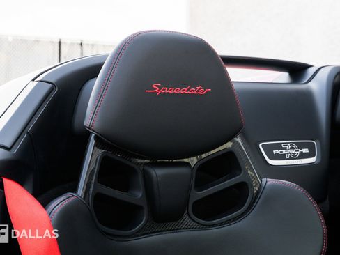 Used 2019 Porsche 911 Speedster image 43