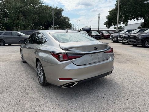 Used 2020 Lexus ES 350 w/ Premium Package FWD image 4