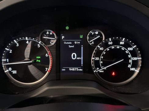 Used 2020 Lexus GX 460 Premium w/ Premium Package AWD/4WD image 23