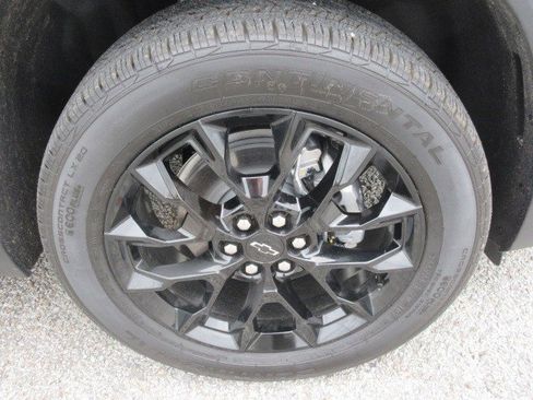 New 2026 Chevrolet Traverse LT w/ Midnight/Sport Edition FWD image 9