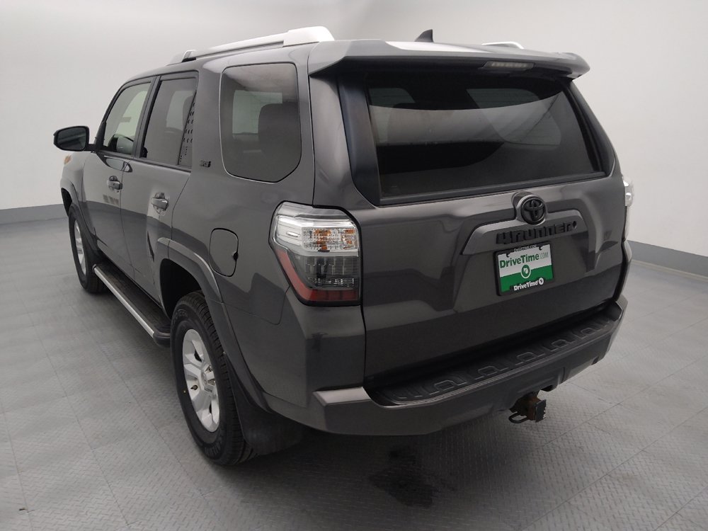 Used 2017 Toyota 4Runner SR5 AWD/4WD image 6