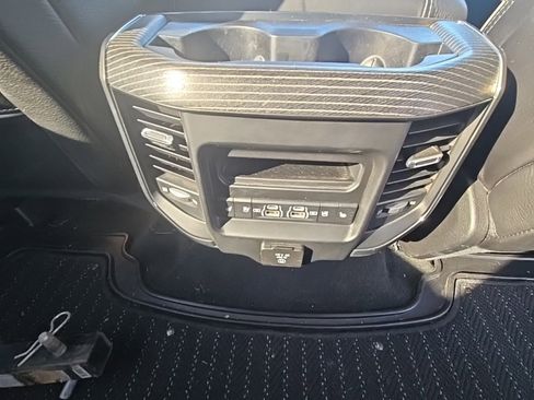 Used 2021 RAM 1500 Limited image 32