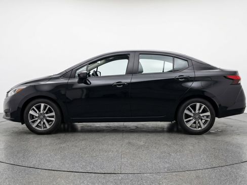 Used 2025 Nissan Versa SV FWD image 5