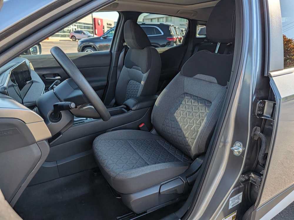 Used 2026 Nissan Kicks SV w/ SV Premium Package AWD/4WD image 11