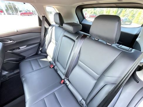Used 2022 Nissan Rogue SV w/ SV Premium Package AWD/4WD image 16