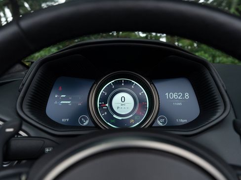 Used 2019 Aston Martin DB11 Volante image 15