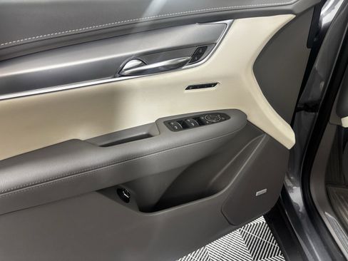 Used 2022 Cadillac XT5 Premium Luxury image 23