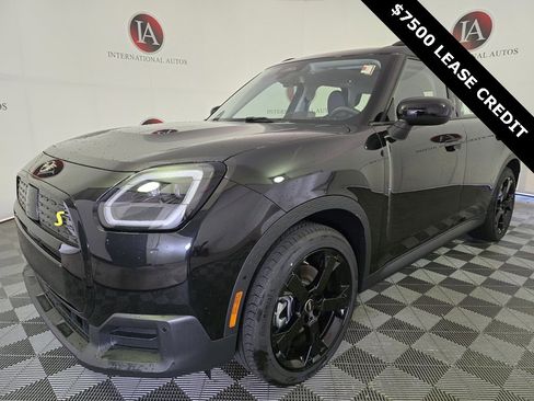 New 2025 MINI Cooper Countryman SE image 5