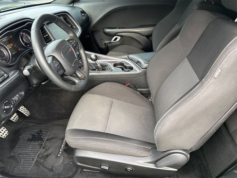 Used 2015 Dodge Challenger R/T Scat Pack image 9