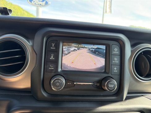 Used 2020 Jeep Wrangler Unlimited Sport AWD/4WD image 27