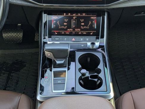 Used 2019 Audi Q8 Premium w/ Convenience Package image 21