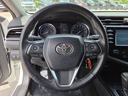 Used 2018 Toyota Camry SE FWD image 31