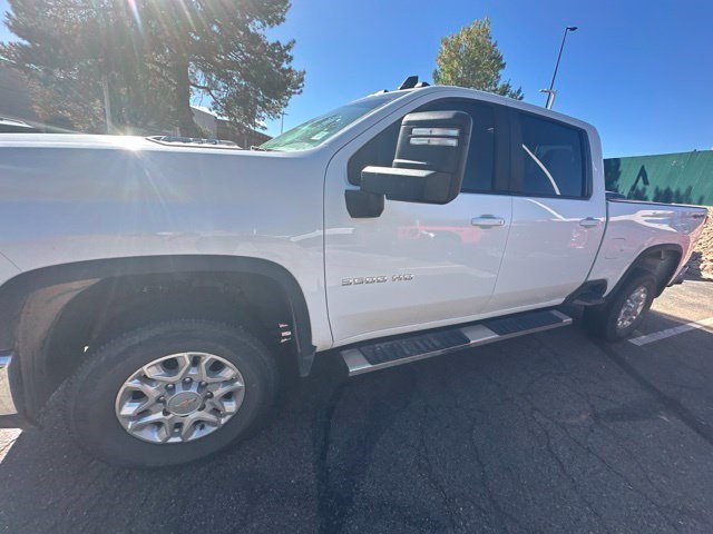 Used 2024 Chevrolet Silverado 3500 LT AWD/4WD image 15