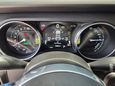 Used 2021 Jeep Wrangler Unlimited Rubicon 4xe AWD/4WD image 32