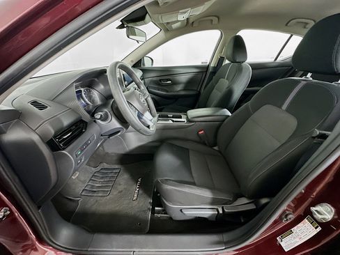 Used 2024 Nissan Sentra SV FWD image 13