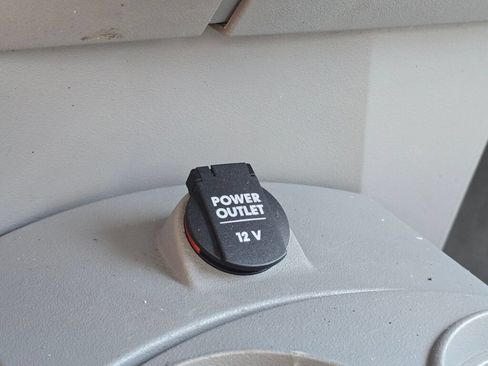 Used 2003 Volkswagen Beetle GLS FWD image 28