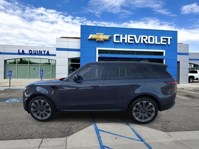Used 2024 Land Rover Range Rover Sport SE AWD/4WD image 5