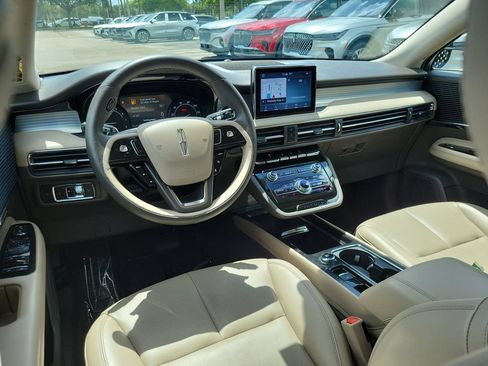 Certified 2020 Lincoln Corsair FWD image 11