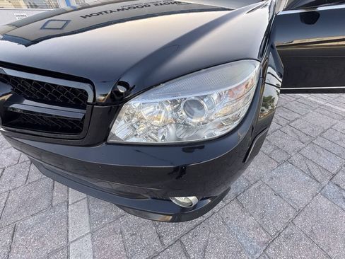 Used 2009 Mercedes-Benz C 300 Sedan image 16