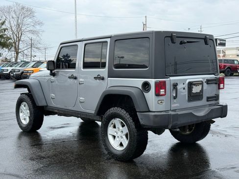 Used 2018 Jeep Wrangler Unlimited Sport w/ Connectivity Group image 5