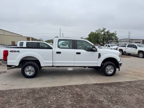 Used 2022 Ford F250 XL w/ Power Equipment Group AWD/4WD image 8