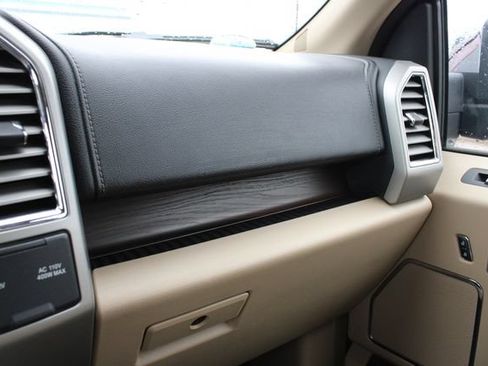 Used 2015 Ford F150 Lariat w/ Equipment Group 502A Luxury AWD/4WD image 19