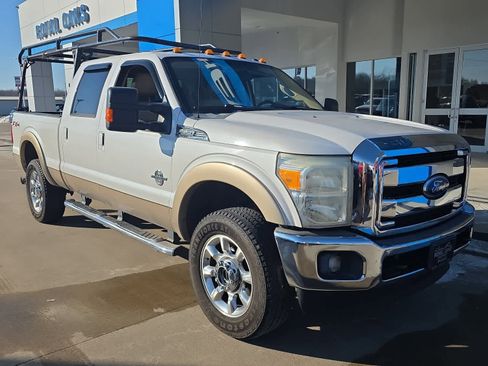Used 2011 Ford F350 Lariat w/ Lariat Ultimate Pkg image 2