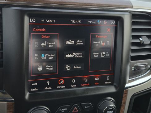 Used 2018 RAM 1500 Laramie w/ Convenience Group AWD/4WD image 27