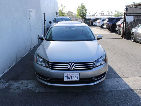 Used 2014 Volkswagen Passat 1.8T SE image 2