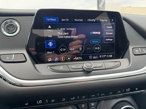 Used 2020 Chevrolet Blazer LT w/ Sound & Technology Package image 18