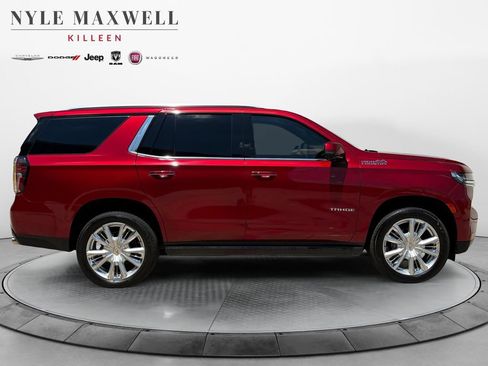 Used 2021 Chevrolet Tahoe High Country w/ Premium Package AWD/4WD image 17