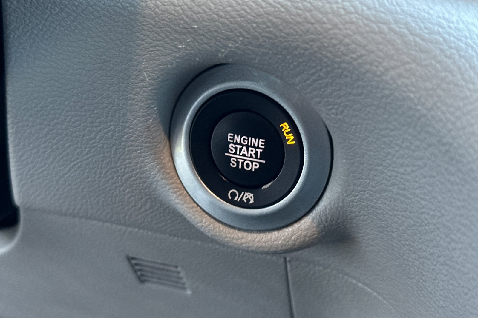 Certified 2023 Chrysler Pacifica Touring-L FWD image 22