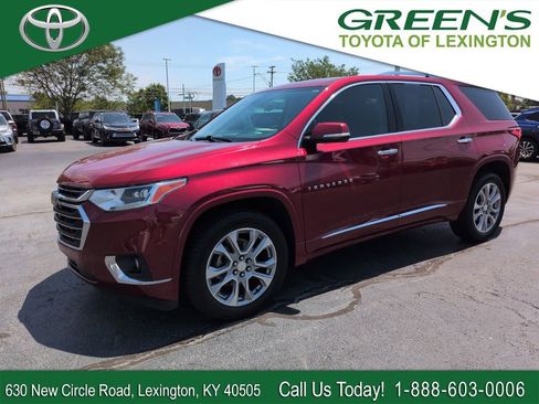 Used 2019 Chevrolet Traverse Premier w/ Driver Confidence II Package FWD image 1