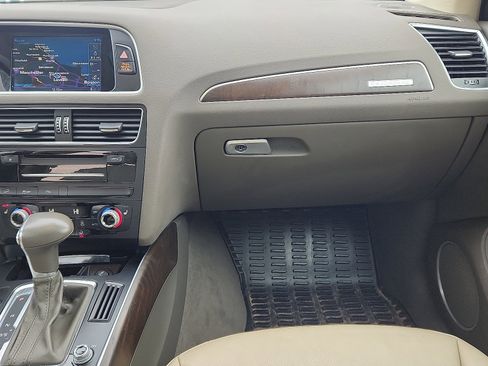 Used 2017 Audi Q5 2.0T Premium Plus image 11