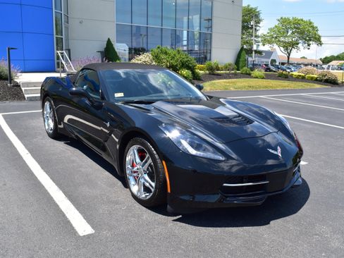 Used 2017 Chevrolet Corvette Stingray Convertible w/ 2LT Preferred Equipment Group RWD image 8