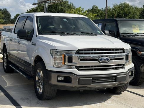 Used 2018 Ford F150 XLT w/ Equipment Group 302A Luxury RWD image 3