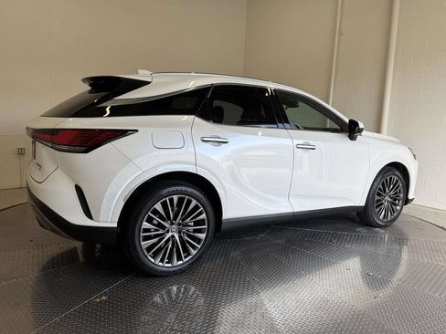 Certified 2024 Lexus RX 450h AWD w/ Convenience Package image 10
