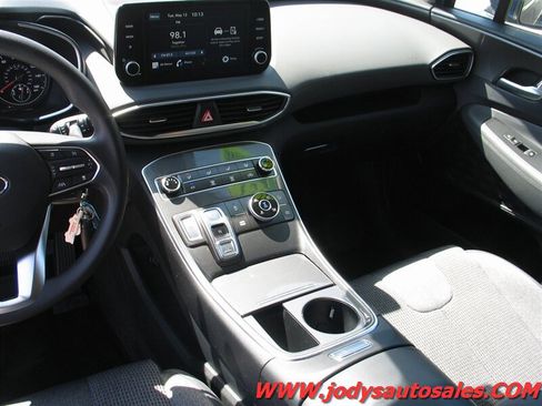 Used 2021 Hyundai Santa Fe SE AWD/4WD image 7