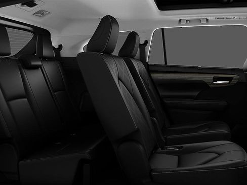 New 2026 Toyota Highlander Platinum AWD/4WD image 25