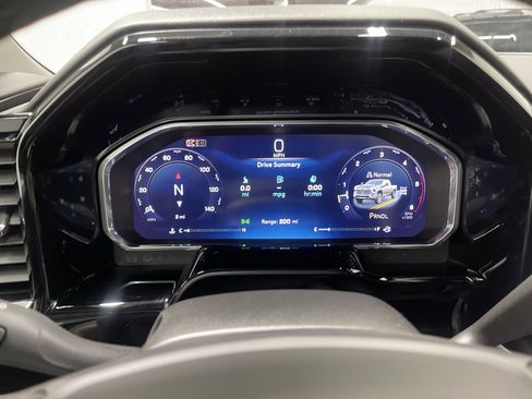 Used 2026 Chevrolet Silverado 3500 LTZ image 30