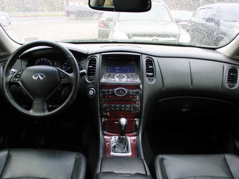Used 2017 INFINITI QX50 AWD w/ Premium Plus Package image 32