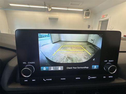 Used 2024 Honda CR-V EX image 23