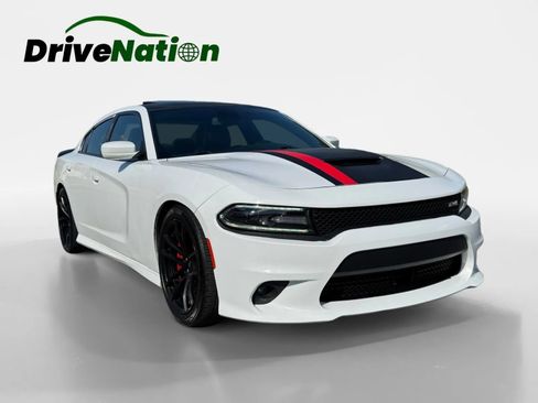 Used 2018 Dodge Charger R/T RWD image 3