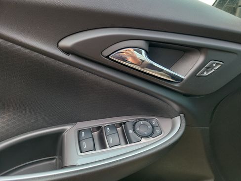 Used 2023 Chevrolet Malibu LT FWD image 16